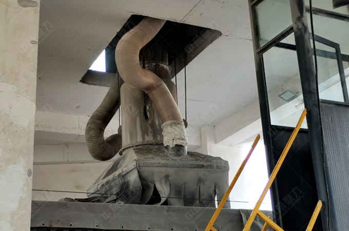 砂石料自動(dòng)裝車機(jī)解決了哪些問(wèn)題